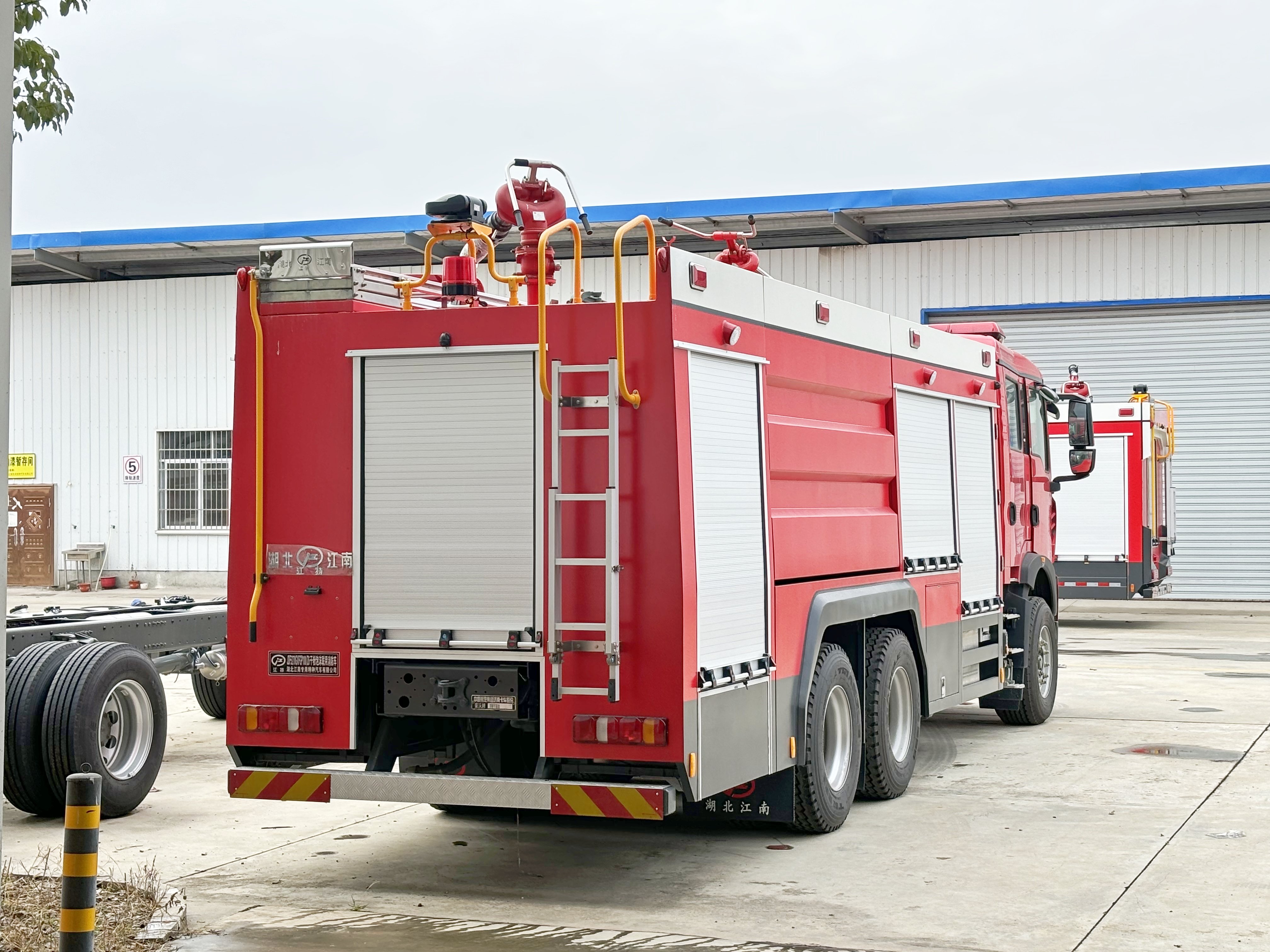 ��������10���ɷ���ĭˮ������܇